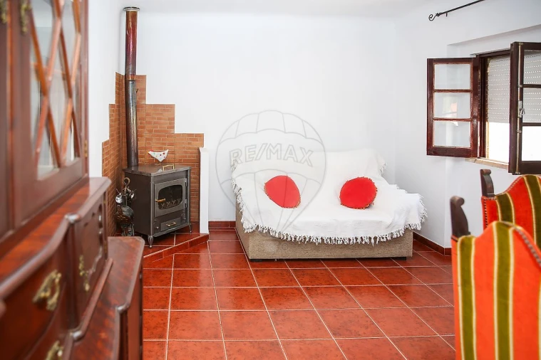 Moradia T4 para Venda em Carvoeira e Carmões Foto 15