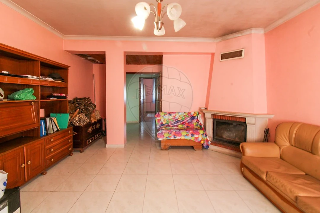 Apartamento T2 para Venda em Pombal Foto 9