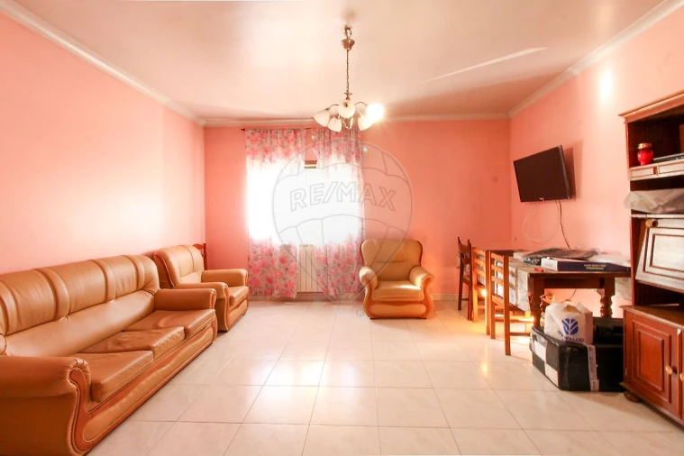 Apartamento T2 para Venda em Pombal Foto 7