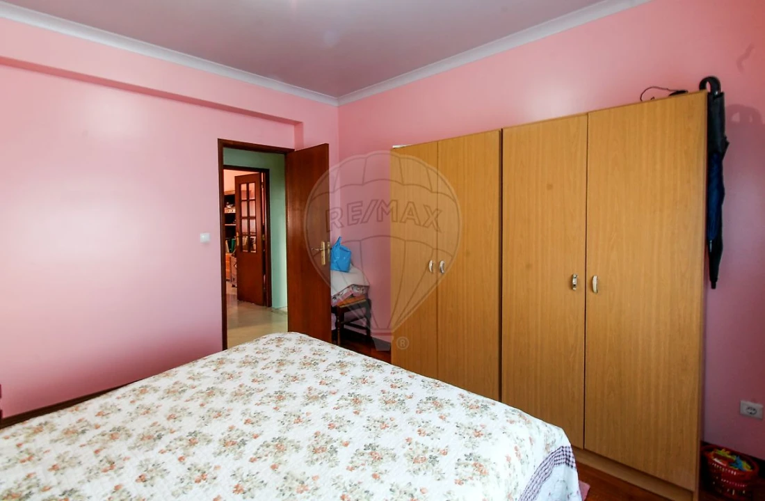 Apartamento T2 para Venda em Pombal Foto 16