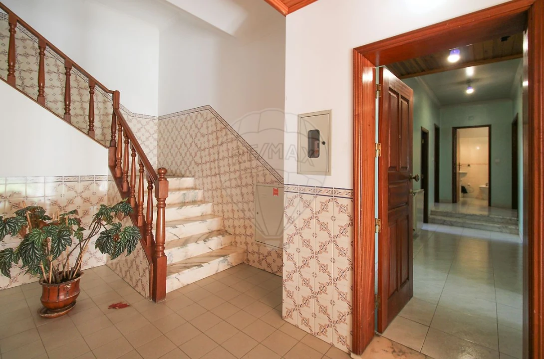 Apartamento T2 para Venda em Pombal Foto 5