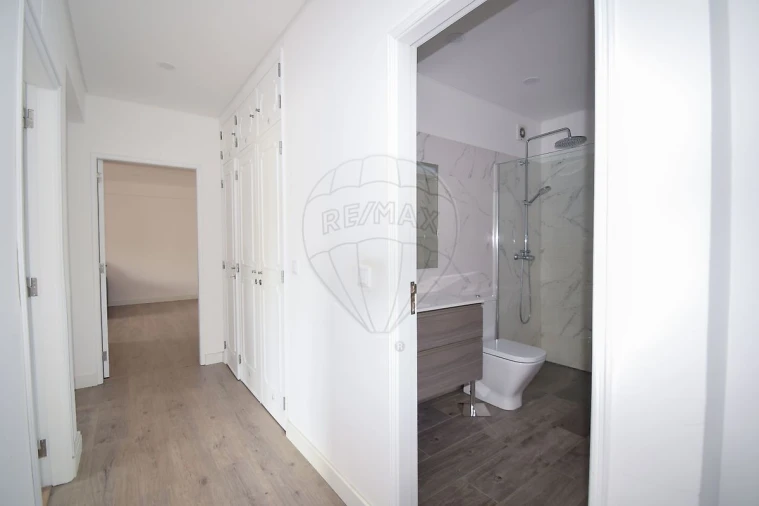 Apartamento T2 para Arrendamento em Cacém e São Marcos Foto 11