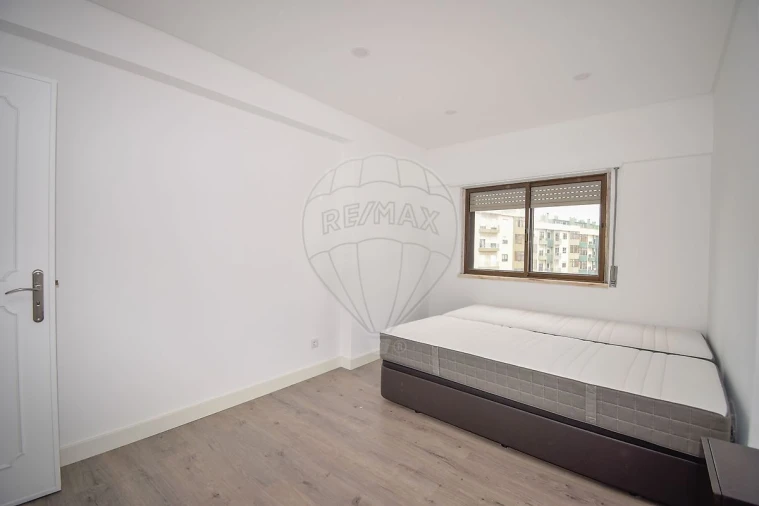 Apartamento T2 para Arrendamento em Cacém e São Marcos Foto 16