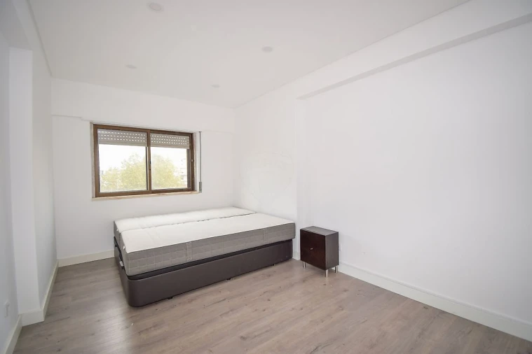 Apartamento T2 para Arrendamento em Cacém e São Marcos Foto 14