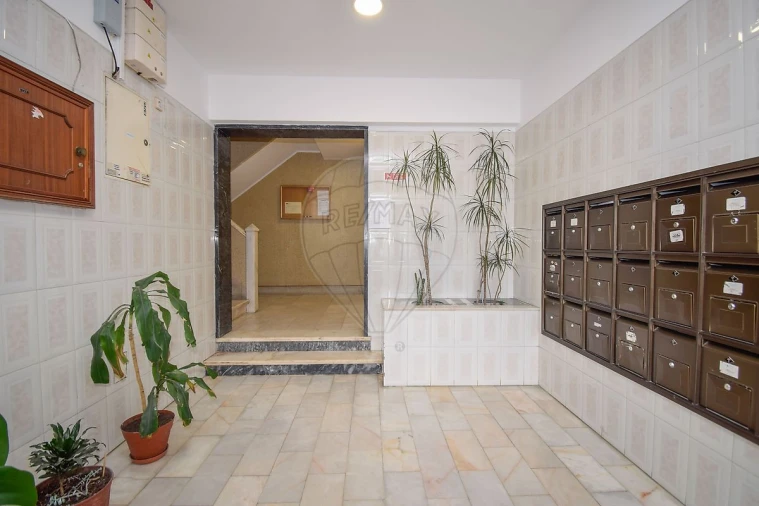 Apartamento T2 para Arrendamento em Cacém e São Marcos Foto 20