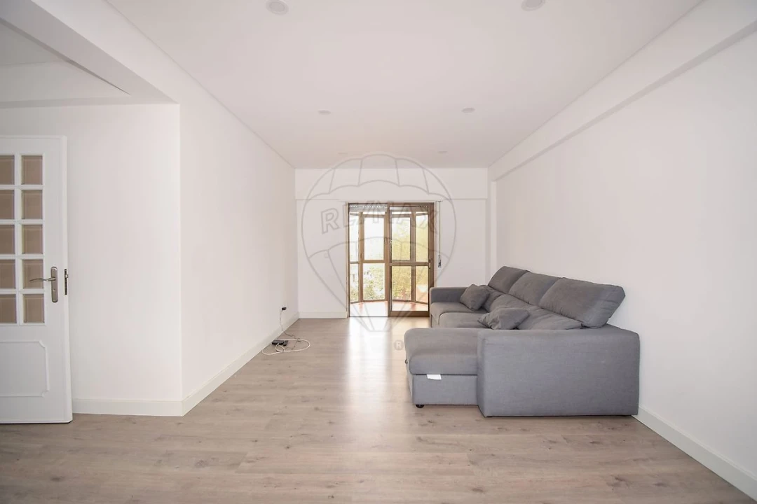 Apartamento T2 para Arrendamento em Cacém e São Marcos Foto 4