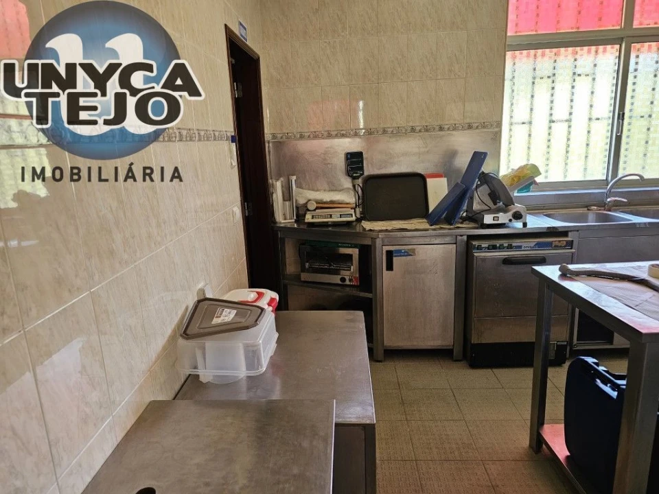 Negócio para Venda em União das Freguesias de Setúbal Foto 44