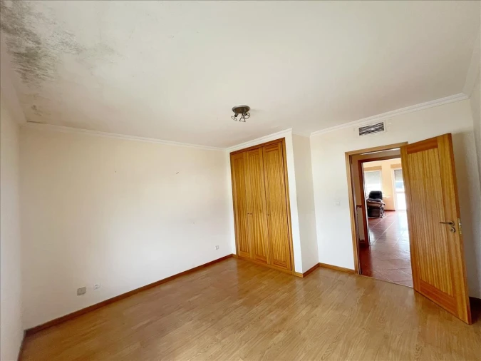 Apartamento T3 para Venda em Carregado e Cadafais Foto 11