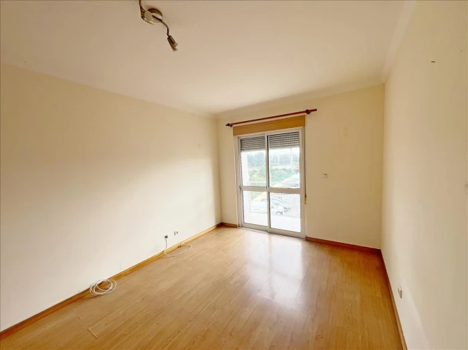 Apartamento T3 para Venda em Carregado e Cadafais Foto 15