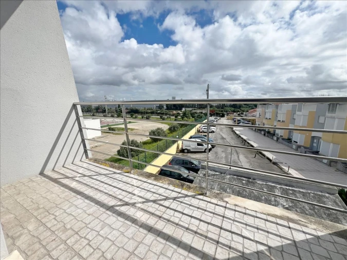 Apartamento T3 para Venda em Carregado e Cadafais Foto 19