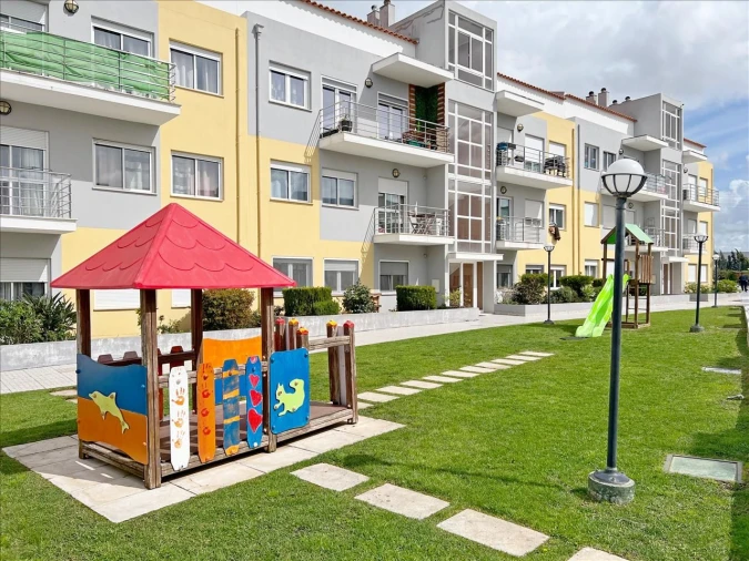 Apartamento T3 para Venda em Carregado e Cadafais Foto 2