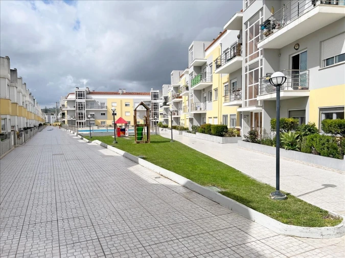 Apartamento T3 para Venda em Carregado e Cadafais Foto 24