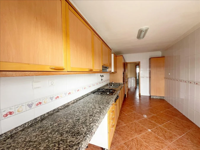 Apartamento T3 para Venda em Carregado e Cadafais Foto 4