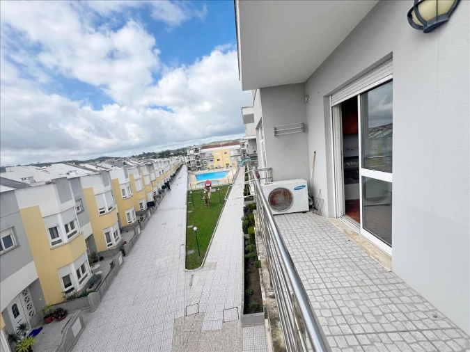 Apartamento T3 para Venda em Carregado e Cadafais Foto 8