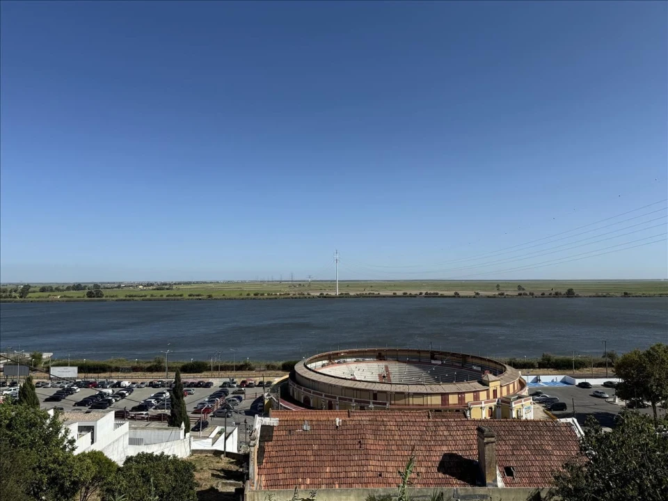 Apartamento T2 para Venda em Vila Franca de Xira Foto 16