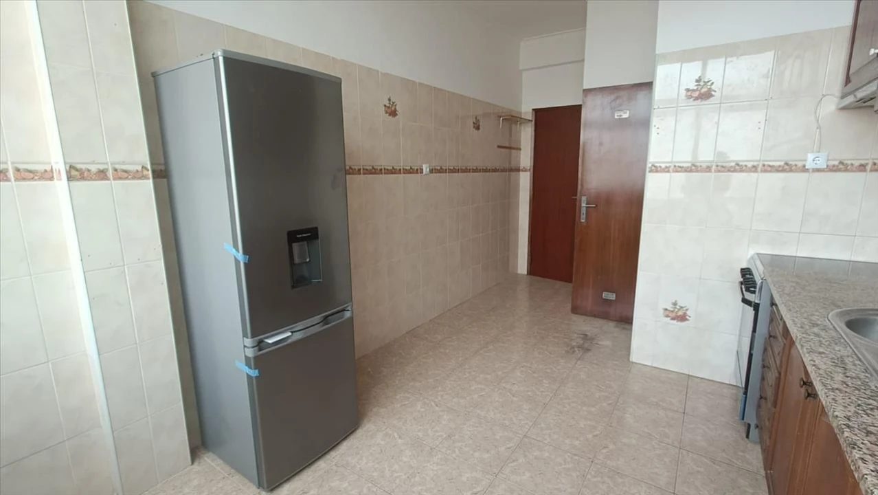 Apartamento T2 para Venda em Vila Franca de Xira Foto 8