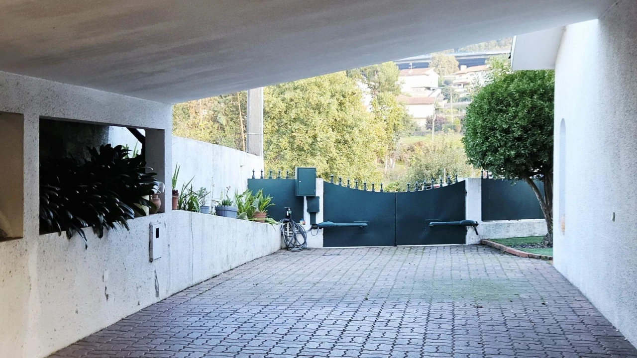 Moradia T4 para Venda em Gondar Foto 32