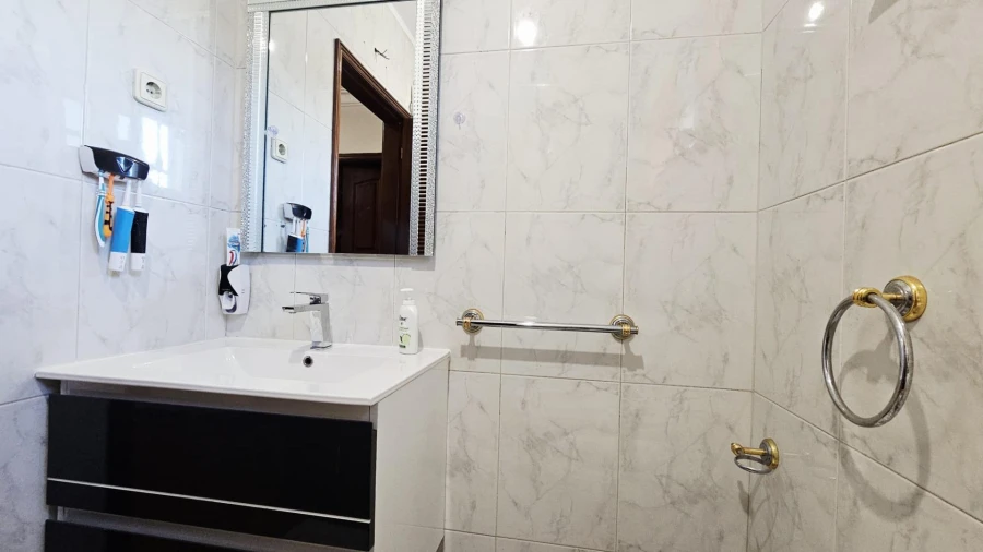 Moradia T4 para Venda em Gondar Foto 21