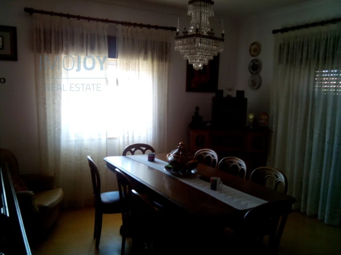 Moradia T10 para Venda em Odivelas Foto 6