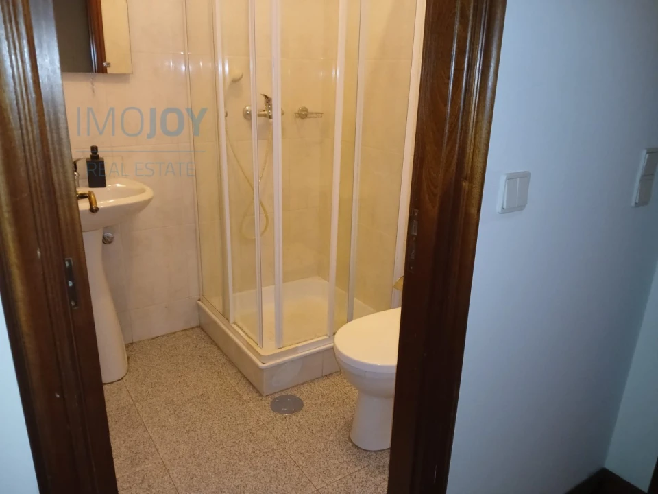 Apartamento T2 para Arrendamento em São Mamede de Infesta e Senhora da Hora Foto 30