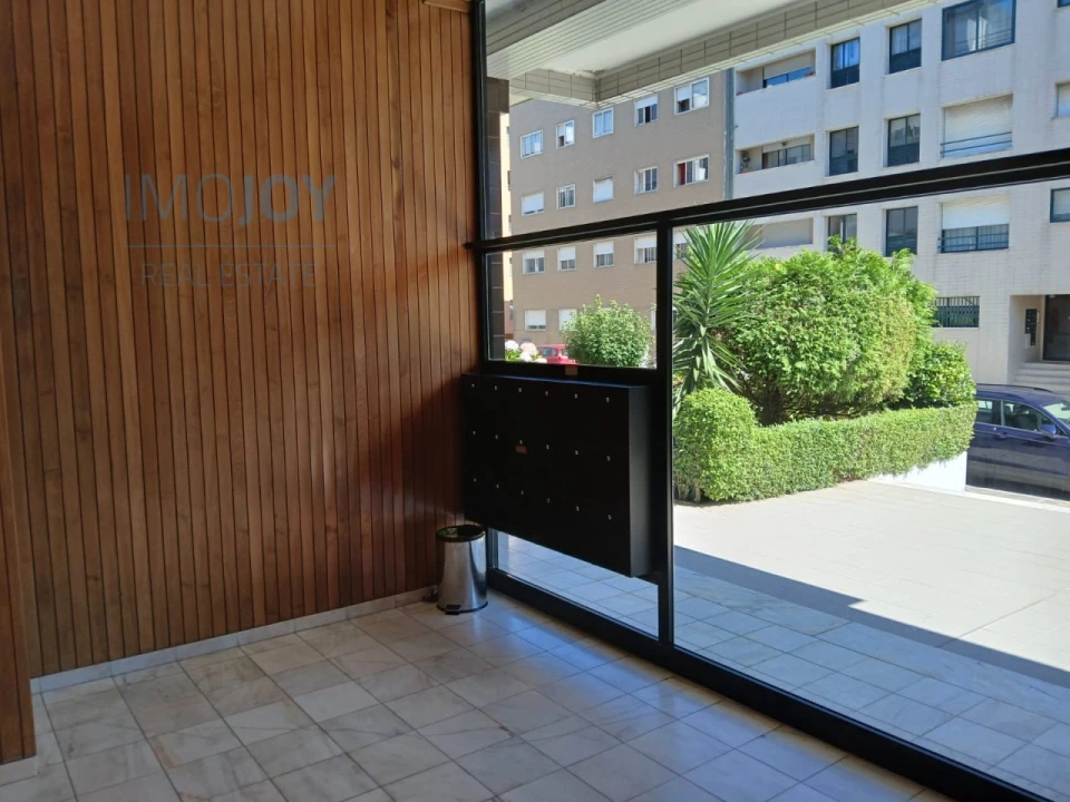 Apartamento T2 para Arrendamento em São Mamede de Infesta e Senhora da Hora Foto 36