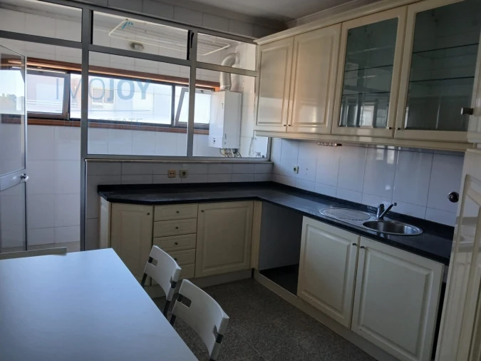 Apartamento T2 para Arrendamento em São Mamede de Infesta e Senhora da Hora Foto 7