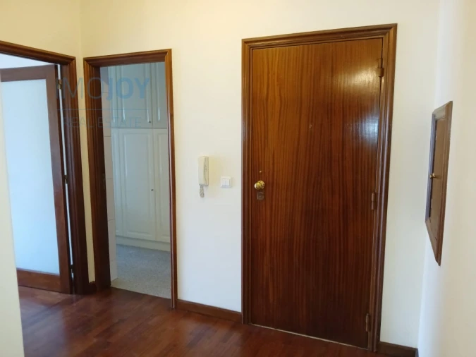 Apartamento T2 para Arrendamento em São Mamede de Infesta e Senhora da Hora Foto 14