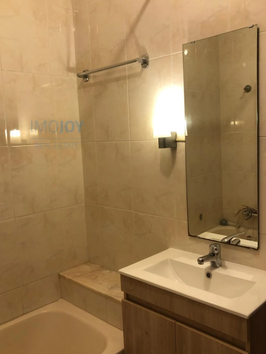 Apartamento T2 para Arrendamento em São Mamede de Infesta e Senhora da Hora Foto 33