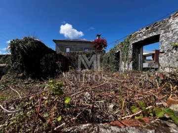 Moradia T2 para Venda em Santa Marta de Portuzelo