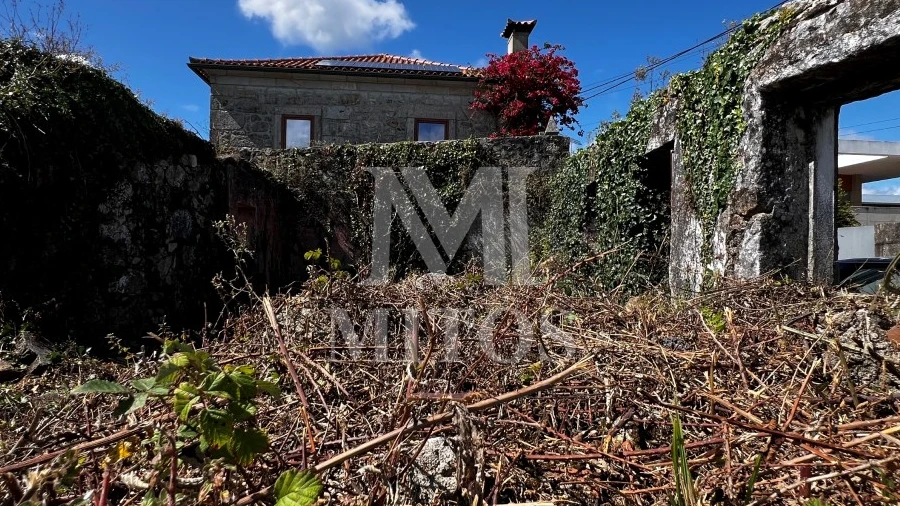 Moradia T2 para Venda em Santa Marta de Portuzelo