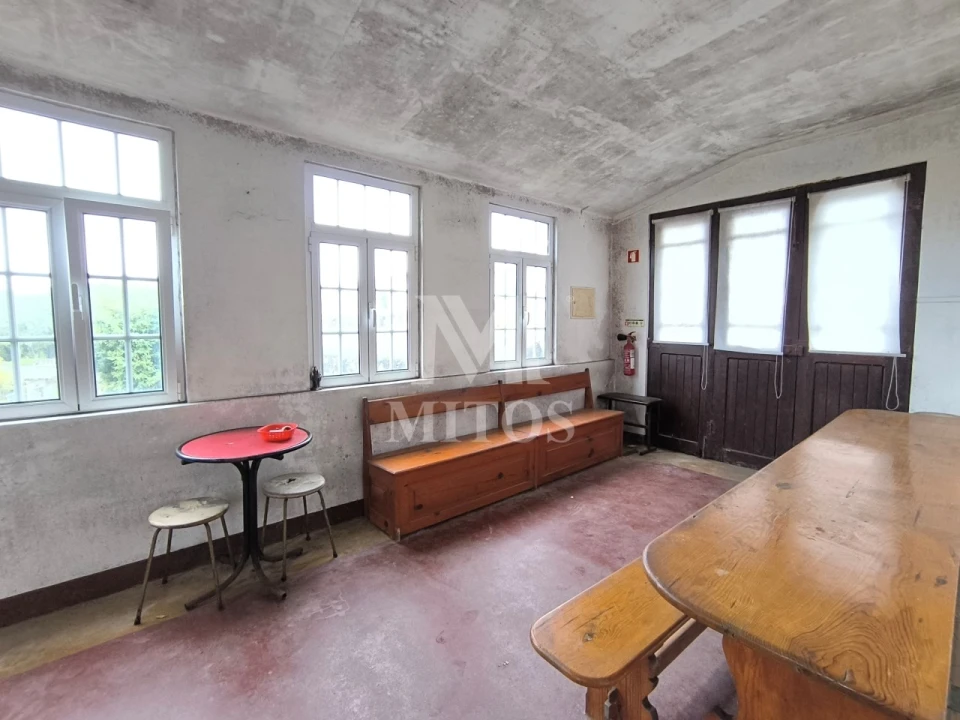 Moradia T4 para Venda em Riba de Ancora Foto 9