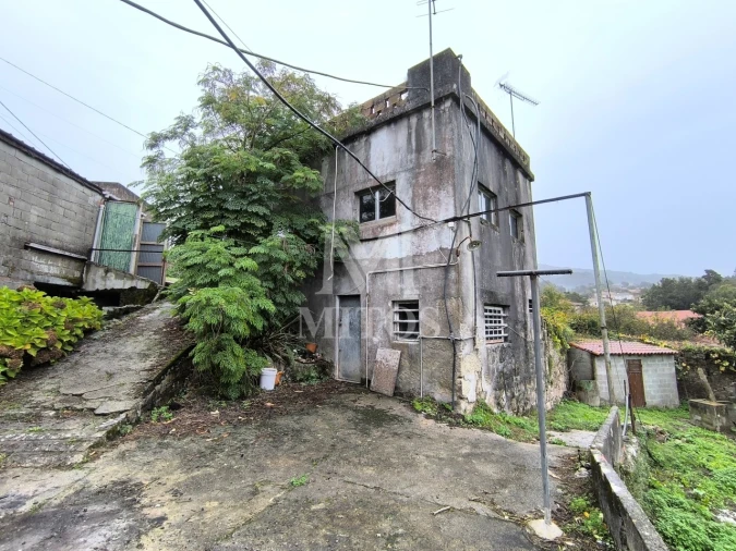 Moradia T4 para Venda em Riba de Ancora Foto 13