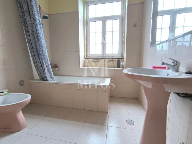 Moradia T4 para Venda em Riba de Ancora Foto 10