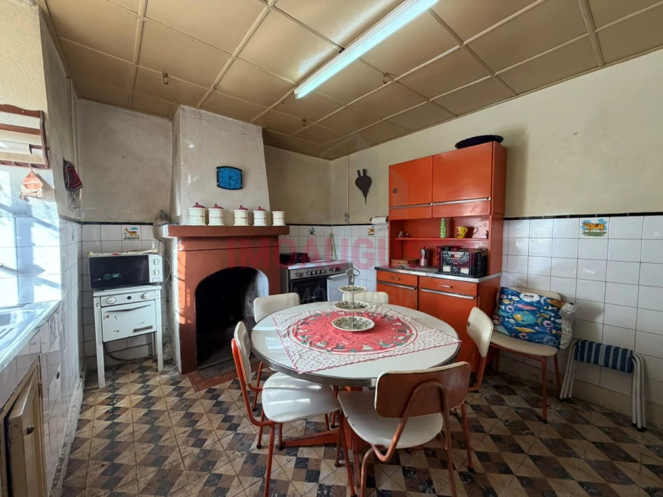 Moradia T3 para Venda em Escalhão Foto 3