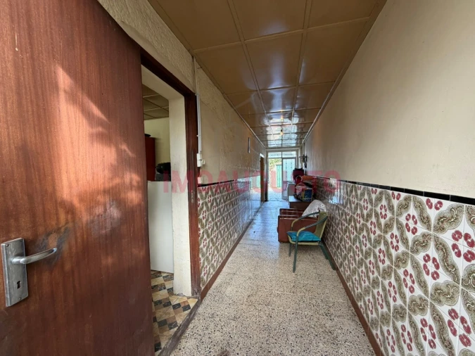 Moradia T3 para Venda em Escalhão Foto 2