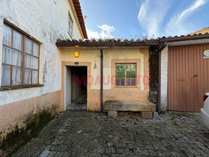 Moradia T2 para Venda em Escalhão Foto 2