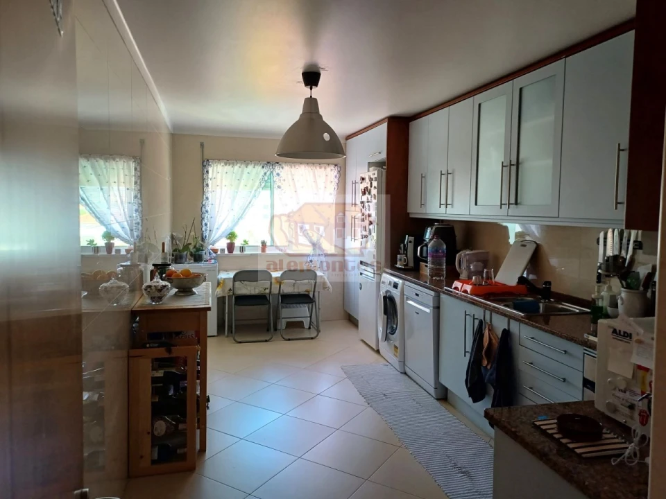 Apartamento T4 para Venda em Grândola e Santa Margarida da Serra Foto 6
