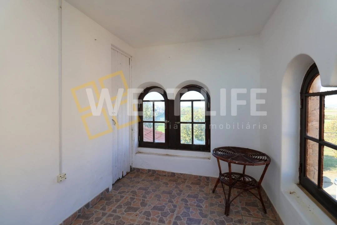 Moradia T5 para Venda em Encarnação Foto 16