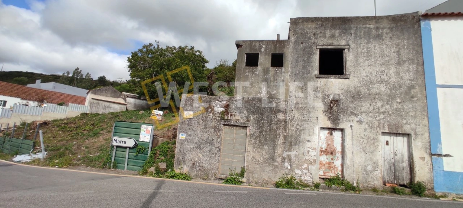 Armazém para Venda em Igreja Nova e Cheleiros Foto 5