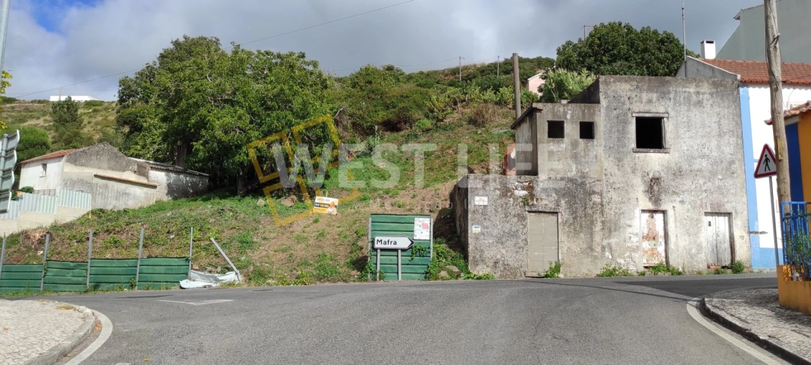Armazém para Venda em Igreja Nova e Cheleiros Foto 12