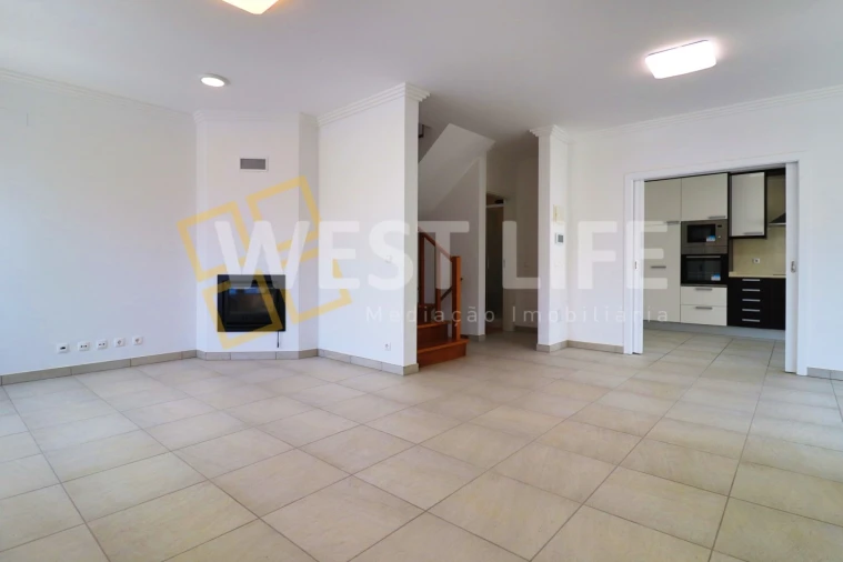 Moradia T3 para Venda em Ericeira Foto 3