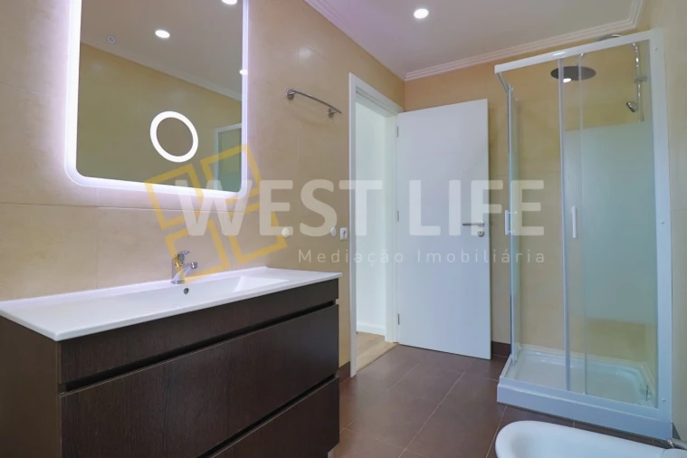 Moradia T3 para Venda em Ericeira Foto 19