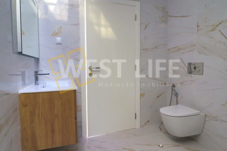 Moradia T4 para Venda em Ericeira Foto 21