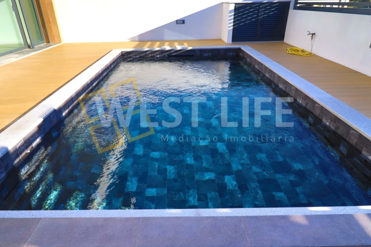 Moradia T4 para Venda em Ericeira Foto 4