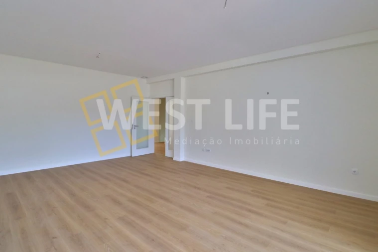 Moradia T3 para Venda em Santa Maria, São Pedro e Matacães Foto 5