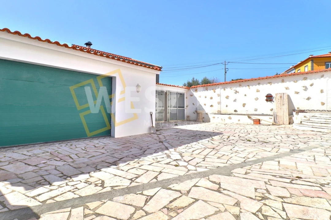 Moradia T3 para Venda em Campelos e Outeiro da Cabeça Foto 22