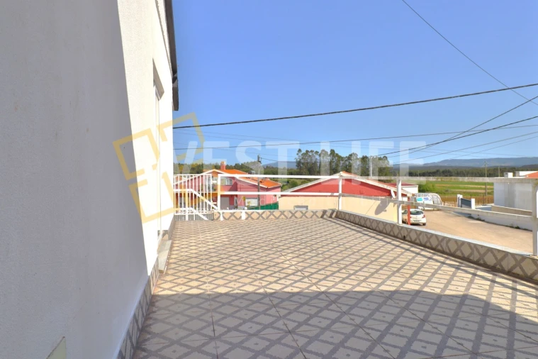 Moradia T3 para Venda em Campelos e Outeiro da Cabeça Foto 7