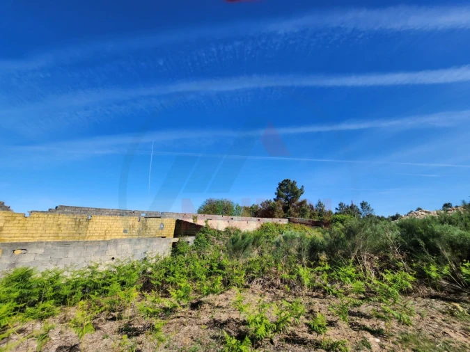 Terreno para Venda em Cavernães Foto 7