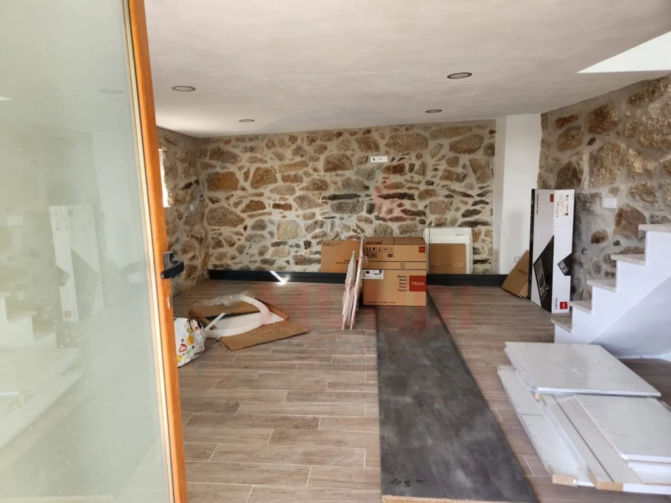 Moradia T7 para Venda em São João do Monte e Mosteirinho Foto 7