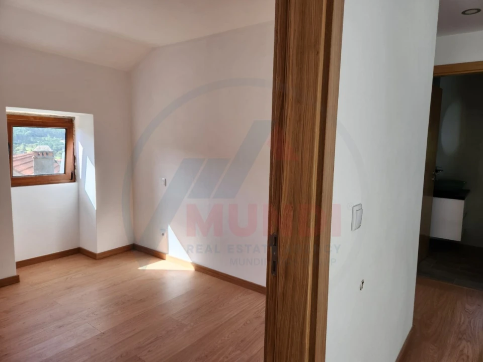 Moradia T7 para Venda em São João do Monte e Mosteirinho Foto 9